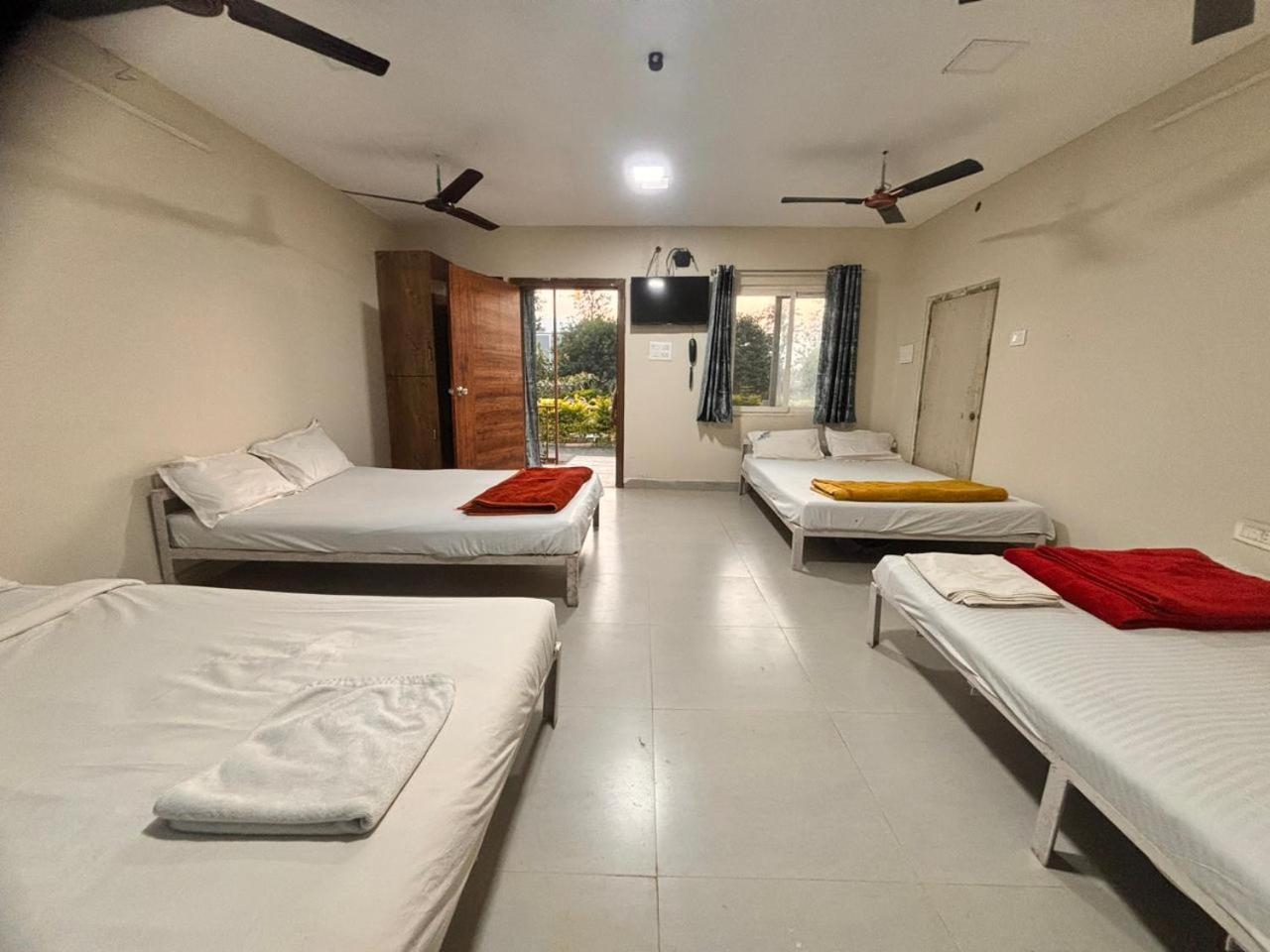 Natures Nest Araku Resort ภายนอก รูปภาพ